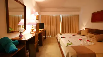 THE ORANGERS BEACH RESORT & BUNGALOWS