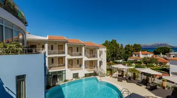 THE PELICAN BEACH RESORT & SPA