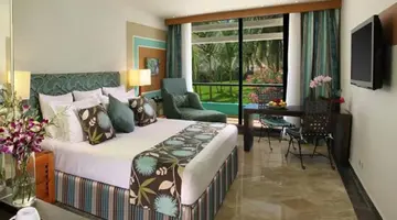 The Pyramid Cancun By Oasis