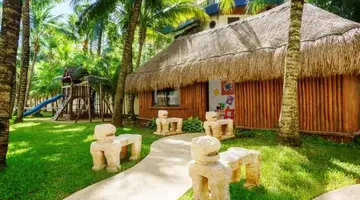 The Reef Coco Beach Resort & Spa