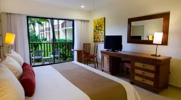 The Reef Coco Beach Resort & Spa