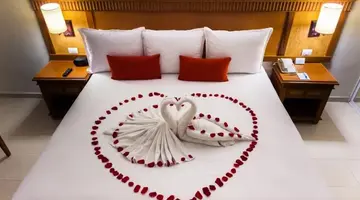 The Reef Coco Beach Resort & Spa