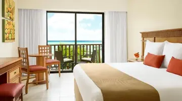 The Reef Coco Beach Resort & Spa