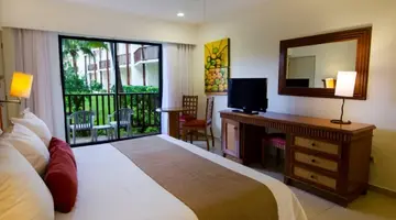 The Reef Coco Beach Resort & Spa