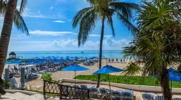 The Reef Playacar Beach Resort & Spa