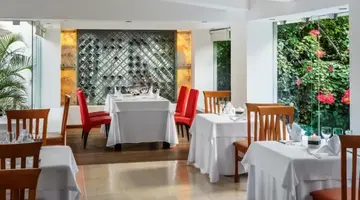 The Reef Playacar Beach Resort & Spa