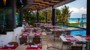 The Reef Playacar Beach Resort & Spa
