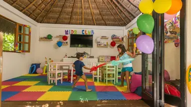 The Reef Playacar