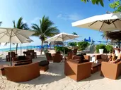 The Reef Playacar