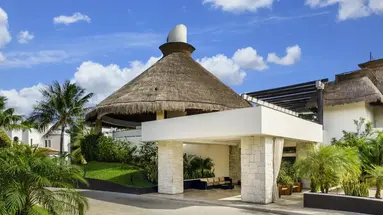 The Reef Playacar