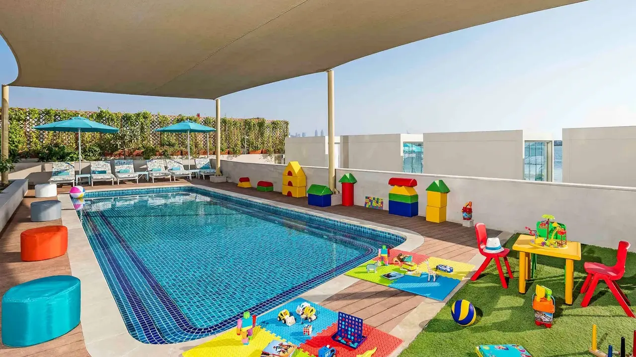 The Retreat Palm Dubai MGallery by Sofitel