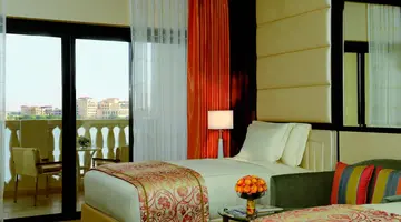 The Ritz Carlton Abu Dhabi Grand Canal
