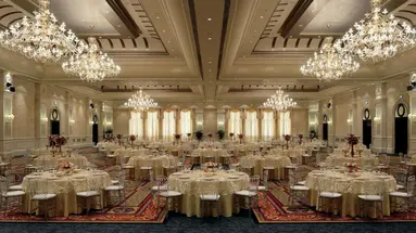 The Ritz Carlton Abu Dhabi Grand Canal