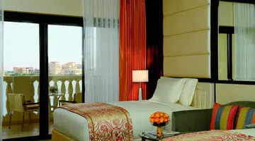 The Ritz Carlton Abu Dhabi Grand Canal