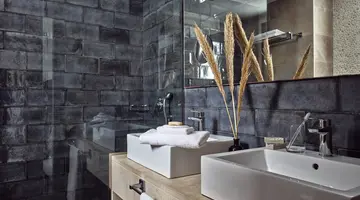 THE ROYAL BLUE RESORT & SPA