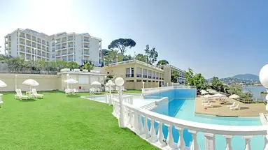 THE ROYAL GRAND HOTEL