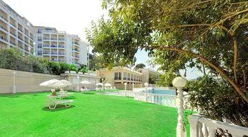 THE ROYAL GRAND HOTEL