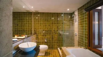 The Royal Paradise Hotel & Spa