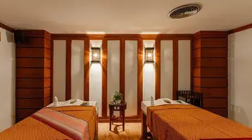 The Royal Paradise Hotel & Spa