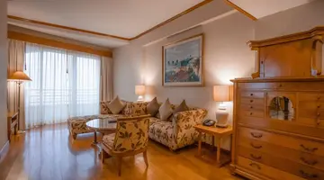 The Royal Paradise Hotel & Spa