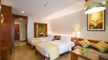 The Royal Paradise Hotel & Spa