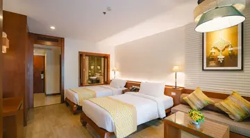 The Royal Paradise Hotel & Spa