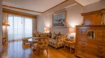 THE ROYAL PARADISE HOTEL & SPA