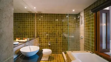 The Royal Paradise Hotel & Spa