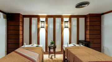 The Royal Paradise Hotel & Spa