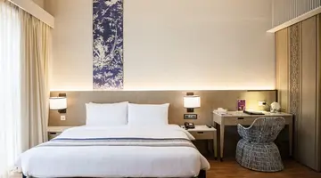 The Royal Paradise Hotel & Spa