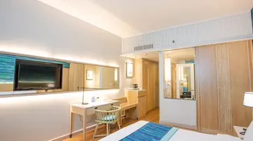 THE ROYAL PARADISE HOTEL & SPA