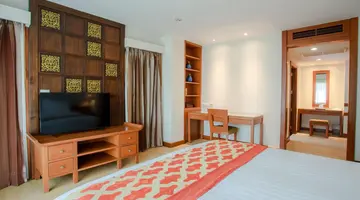 The Royal Paradise Hotel & Spa