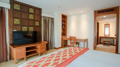 The Royal Paradise Hotel & Spa