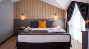 THE SAINT STAR HOTELS