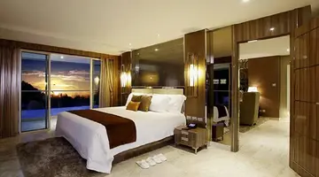 THE SANCTUARY RESORT PATTAYA, BW SIGNATURE COLLECTION (ex. THE SANCTUARY PHRATAMNAK PATTAYA HOTEL)