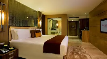 THE SANCTUARY RESORT PATTAYA, BW SIGNATURE COLLECTION (ex. THE SANCTUARY PHRATAMNAK PATTAYA HOTEL)