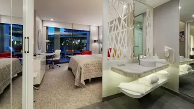 The Sense De Luxe Hotel