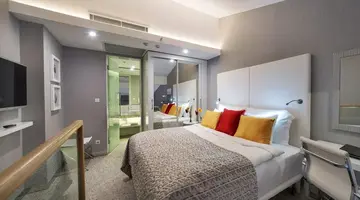 The Sense De Luxe Hotel