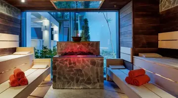 The Sense De Luxe Hotel
