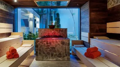The Sense De Luxe Hotel