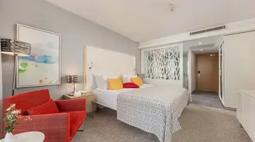 The Sense De Luxe Hotel