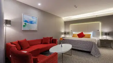 The Sense De Luxe Hotel