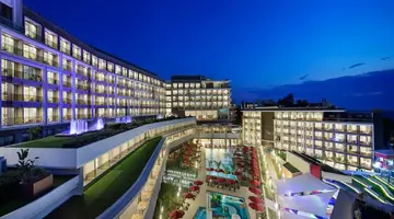 The Sense Deluxe Hotel