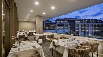 The Sense Deluxe Hotel