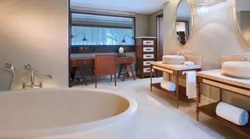 THE ST. REGIS LE MORNE RESORT MAURITIUS (EX. JW MARRIOTT MAURITIUS RESORT)