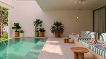 THE STANDARD, PATTAYA NA JOMTIEN