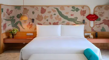 THE STANDARD, PATTAYA NA JOMTIEN