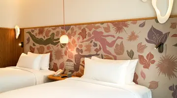 THE STANDARD, PATTAYA NA JOMTIEN