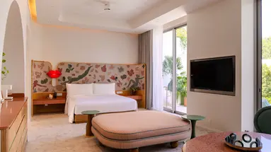 THE STANDARD, PATTAYA NA JOMTIEN