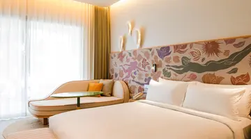 THE STANDARD, PATTAYA NA JOMTIEN